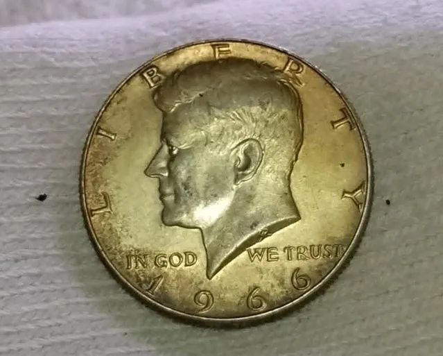 Moeda de Meio Dólar Americana (Kennedy Half Dollar) - Ano 1966 MBC
