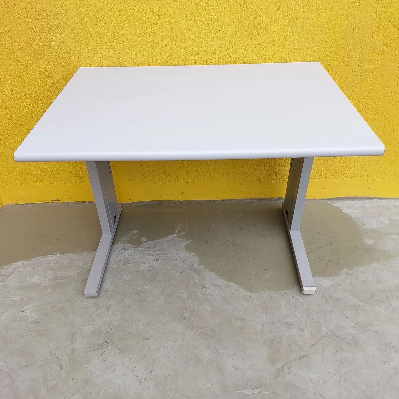 Mesa escritório 1.00x70cm compacta  - Foto 4