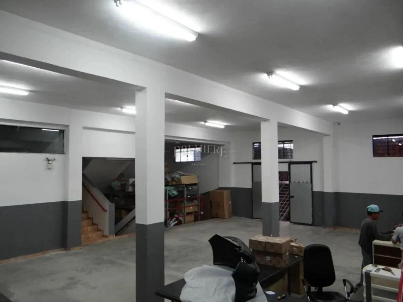 Prédio Comercial para alugar, 2300 m² - Uberaba - Curitiba/PR. - Foto 3