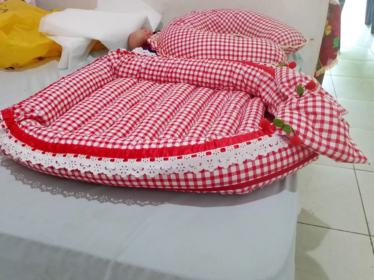 LINDO NINHO  VARIAS ESTAMPAS COM ALMOFADA DE AMAMENTAÇÃO  - Foto 4