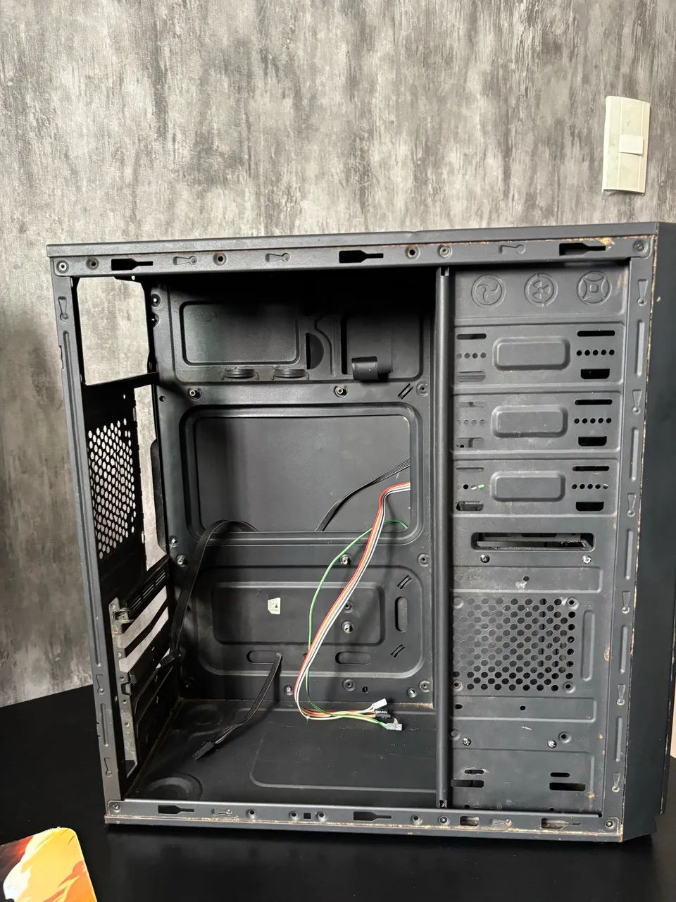 Gabinete PC ATX usado - funcionando perfeitamente - USB frontal - Foto 2