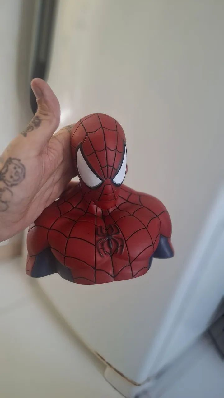 Action figure spiderman 