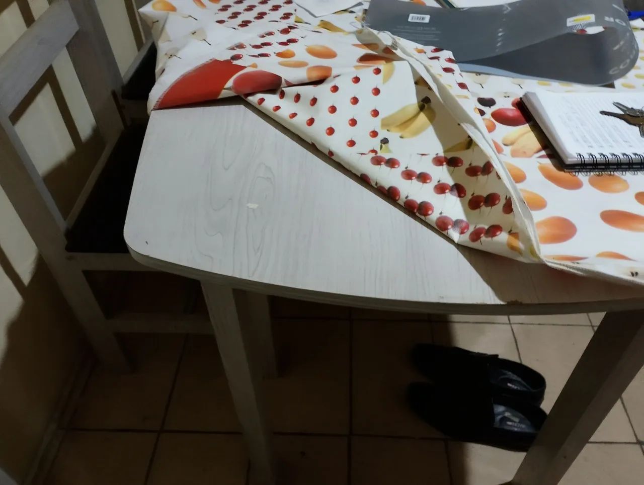 Mesa com 6 Cadeiras  - Foto 5