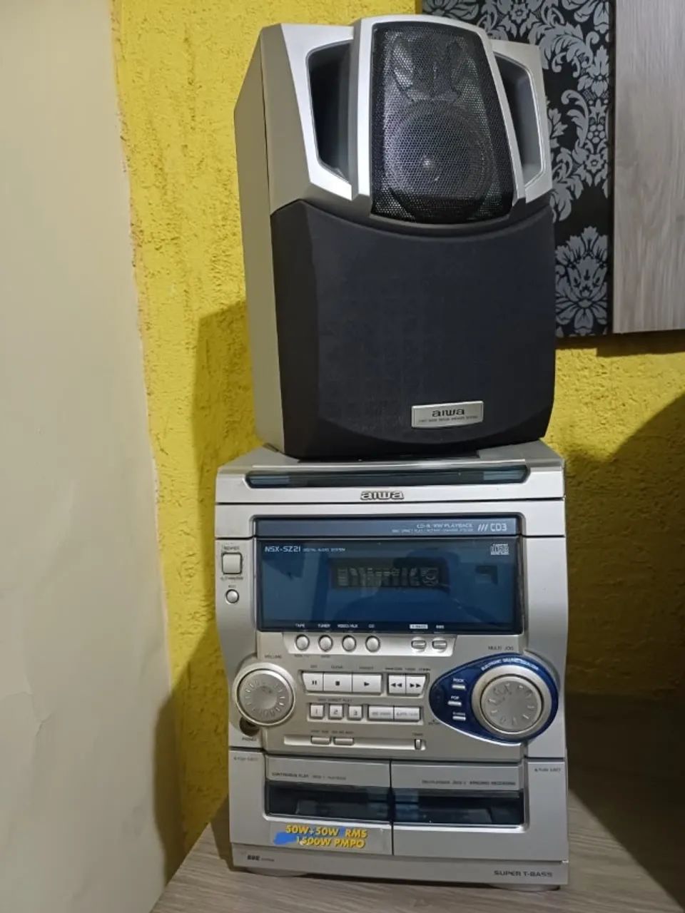 Aparelho de som Aiwa
