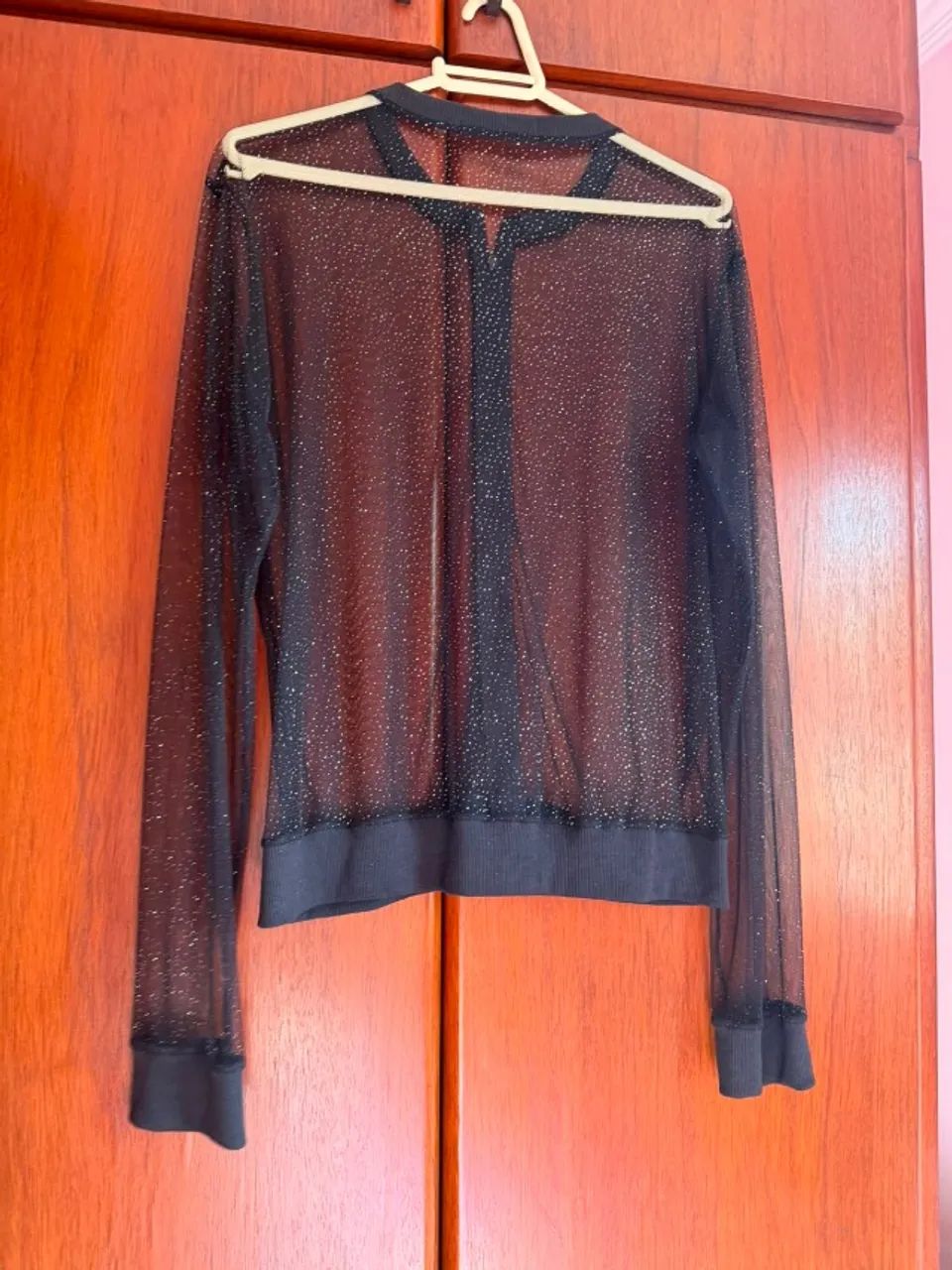 Casaco preto de glitter transparente - Foto 2