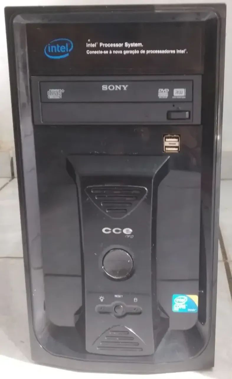Computador CCE com gravador de DVD -Leia o anúncio Todo - Defeito