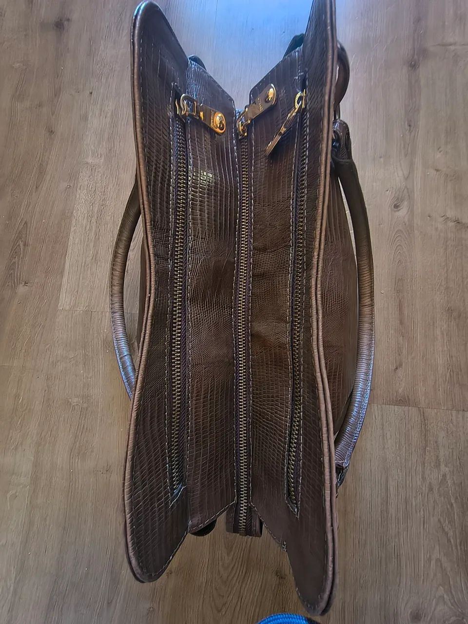 Bolsa marrom  clássica  - Foto 4