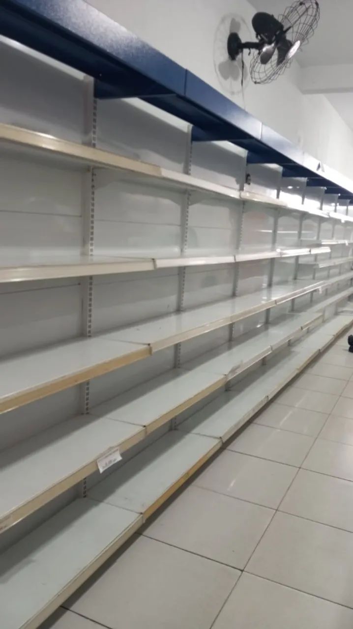Gôndolas para mercado 2mt R$ 500,00 cada modulo