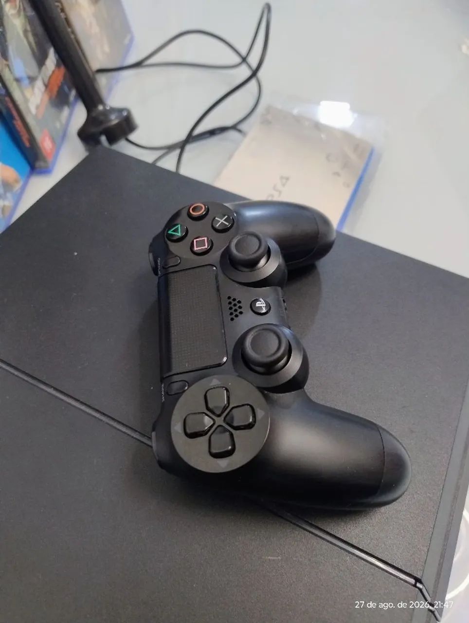 Ps4 com caixa + 4 jogos  - Foto 4