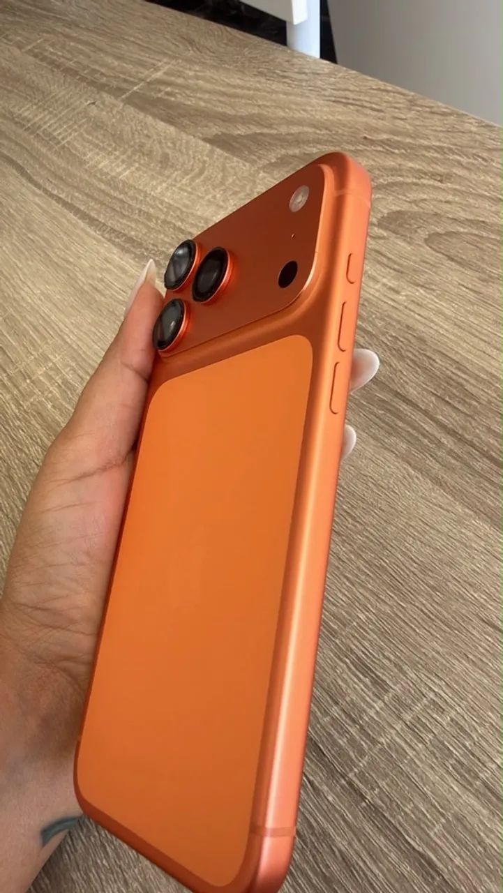 iPhone 17 Pro Max 256 GB blindado sem marca de uso com caixa - Foto 2