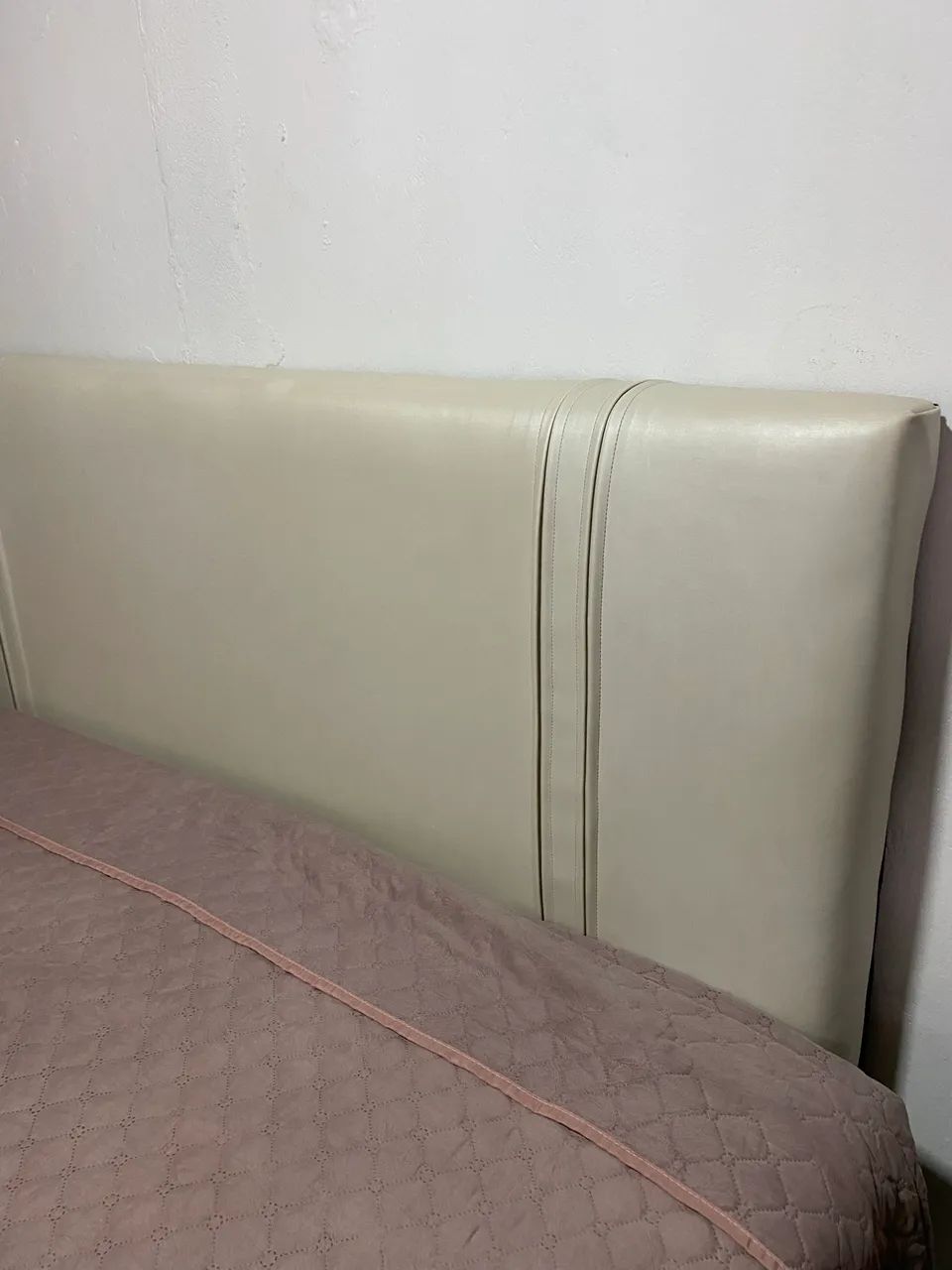 Cabeceira de cama queen em courino - Foto 4