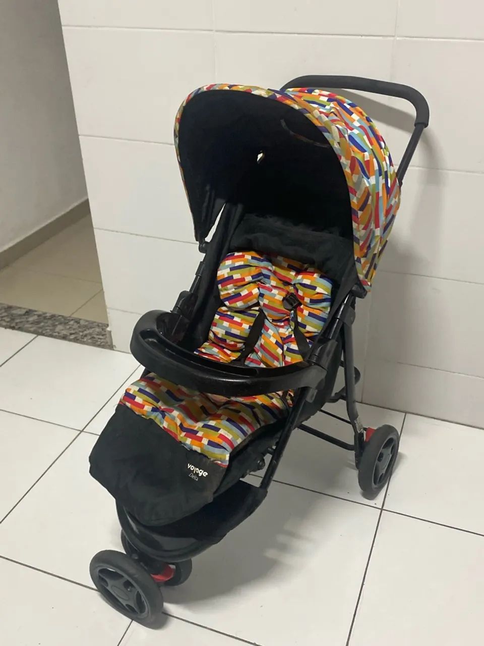 Carrinho de bebê voyage + andador 
