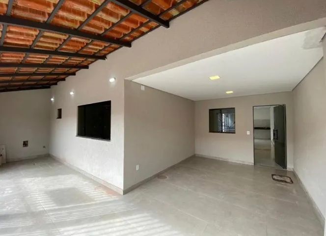 CASA NO PLANALTO RECÉM REFORMADA