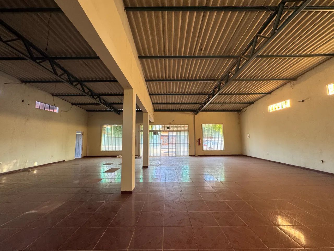     Imóvel Comercial / Loja / Galpão 480 m² - Centro de Colinas - Foto 2