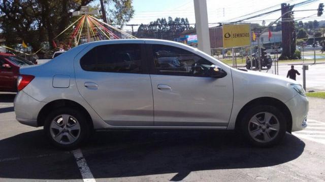 RENAULT LOGAN EXCLUSIVE NOVA SÉRIE 1.6 8V EASYR HIPOWER FLEX Prata 2014/2015 - Foto 7