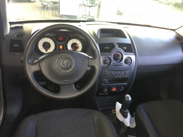 RENAULT MEGANE SEDAN EXPRESSION HI-FLEX 1.6 16V - Foto 4