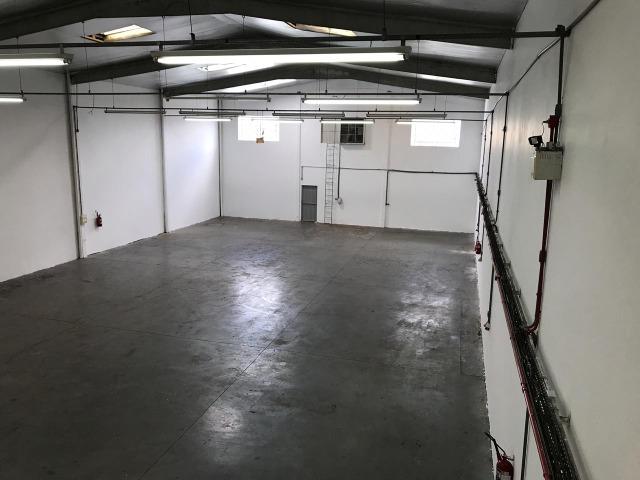 Galpão para locação em Palhoça 650 m² com mezanino - Foto 8