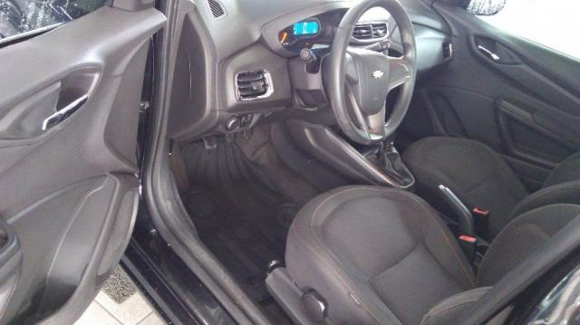 CHEVROLET ONIX LT 1.4 8V SPE/4 FLEX Preto 2014/2015 - Foto 5