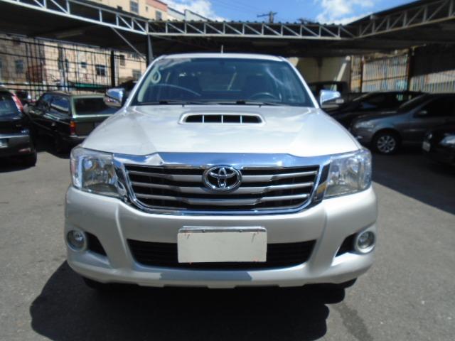 Hilux svr automática 3.0 em excelente estado.troco em 1 ou mais carros do meu interesse - Foto 3