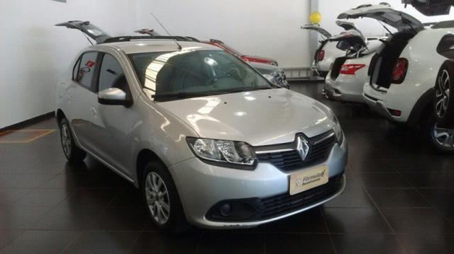 RENAULT LOGAN EXPRESSION NOVA SÉRIE 1.6 8V EASYR HIPOWER FLEX Prata 2014/2015