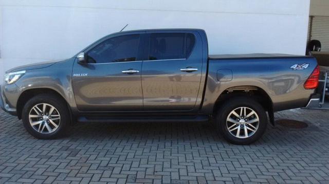 TOYOTA HILUX CD SRX 4X4 2.8 TB AT Cinza 2018/2018 - Foto 7