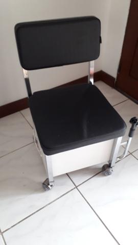 Vendo cadeira de manicure
