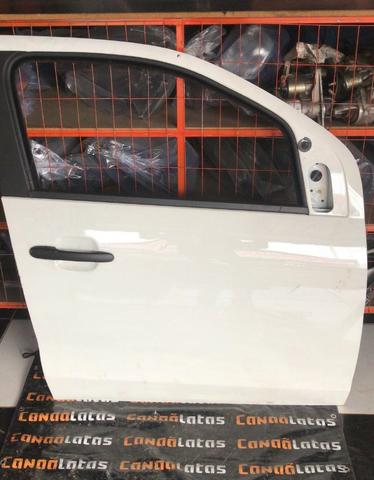 Porta dianteira Fiat Mobi - Foto 2