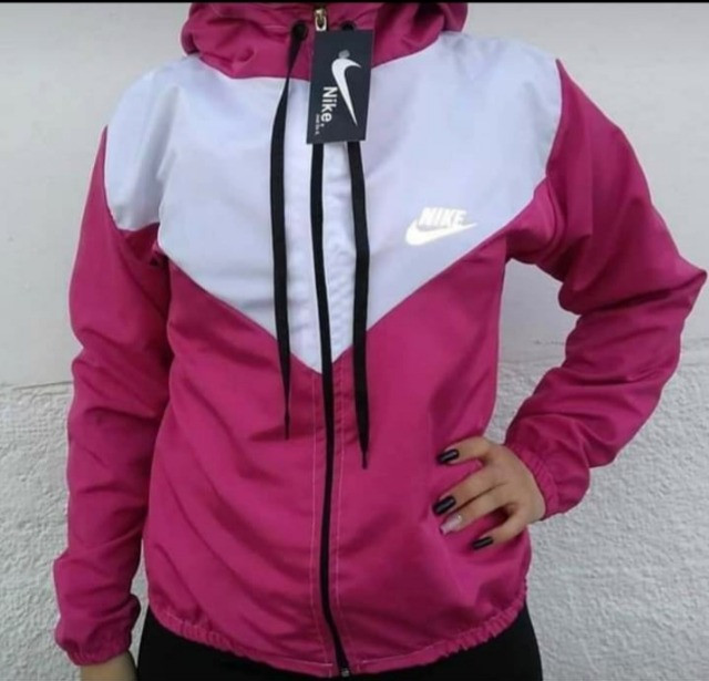 blusa de frio corta vento feminina nike