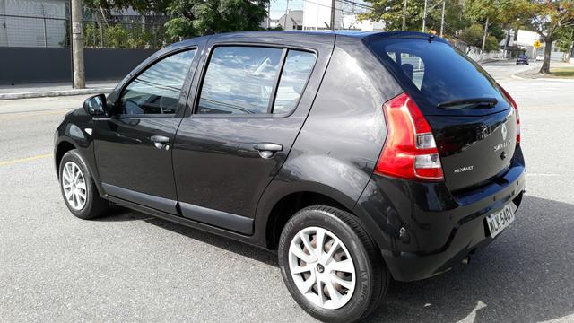 Renault Sandero Expression 1.6 8v completo - Foto 2