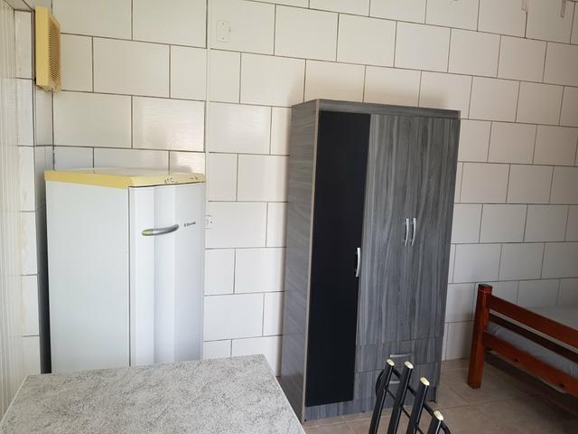 Aluguel de kitnets e de uma República FURG (campus carreiros) - Foto 4