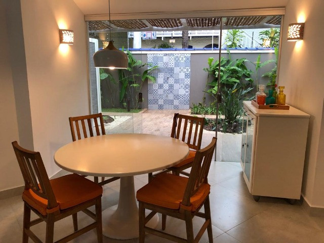 Casa com 4 suítes - Novinha perto da praia - Foto 2