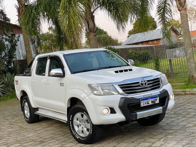 TOYOTA HILUX 2015 SRV AUTOMATICA ESTADO DE NOVA!