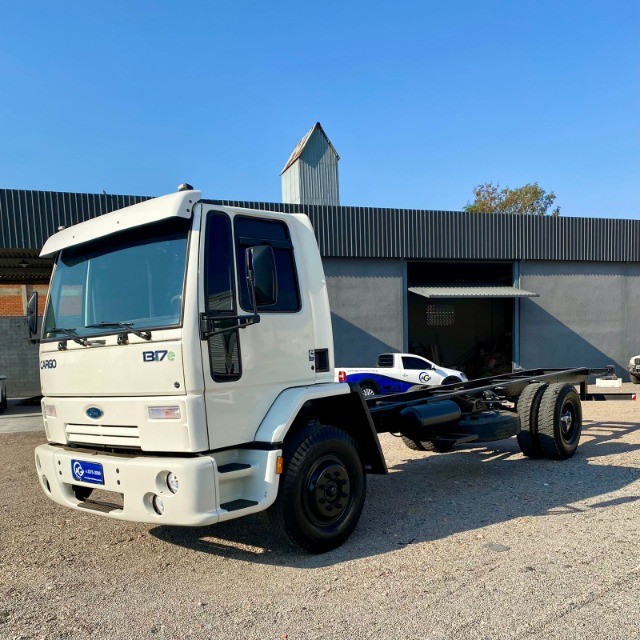 FORD CARGO 1317