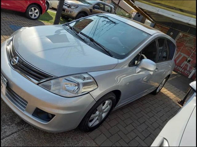 NISSAN TIIDA SL AUTOMÁTICO NOVÍSSIMO 93.000KM APENAS