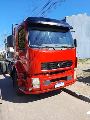 VOLVO VM 2 CAIXA 4 POR 4