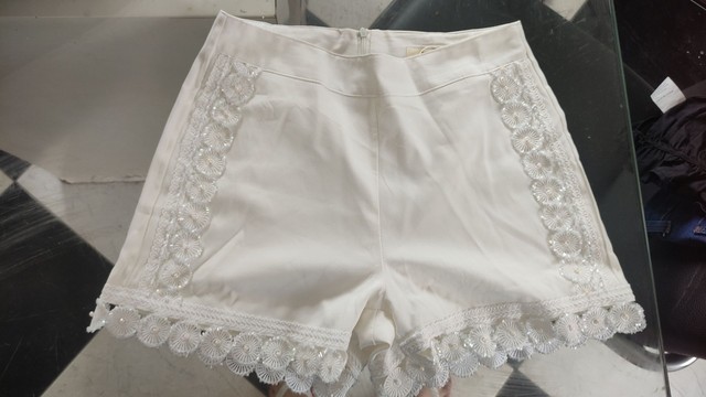 Short branco bordado luxo 