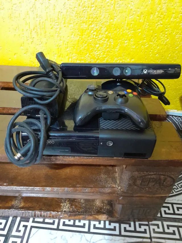 Xbox 360 Slim Ltu+ Kinect + 2 Controles - Roda Qualquer Jogo