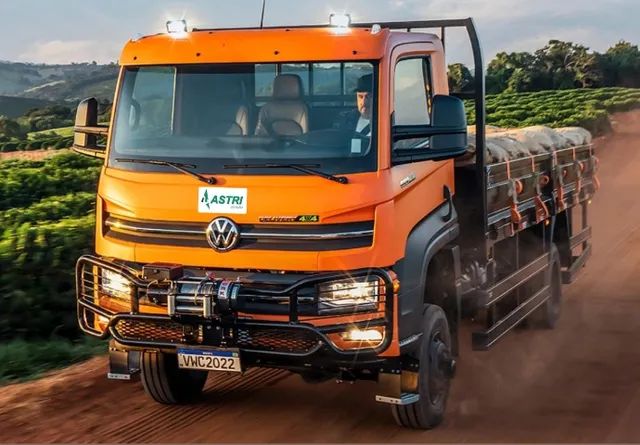 Aluguel E Locação Caminhão 4x4 Com Cabine Suplementar Carroceria