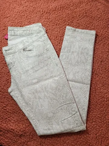 Calça Feminina Almost Famous