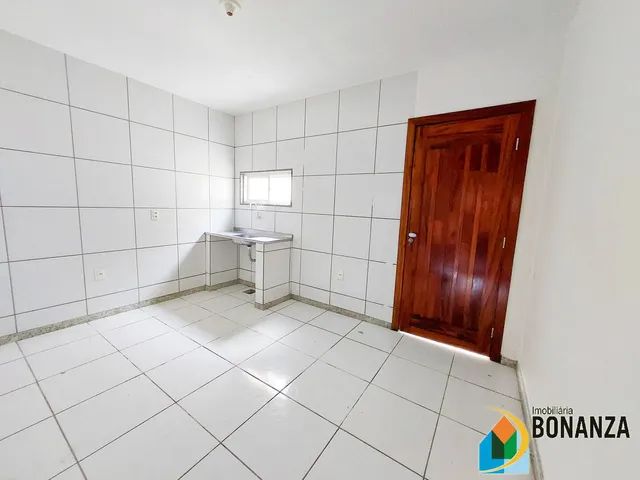 Casa com vaga de garagem para alugar bairro Henrique Jorge - Foto 3