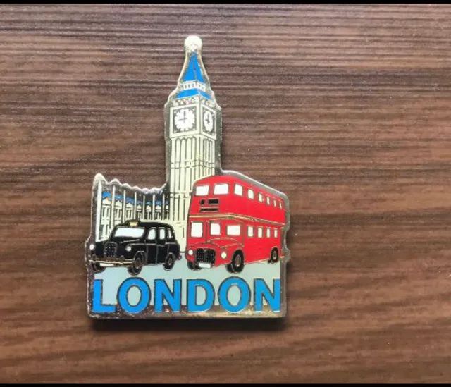 Imã de geladeira souvenir trazido de viagem a Londres USADO