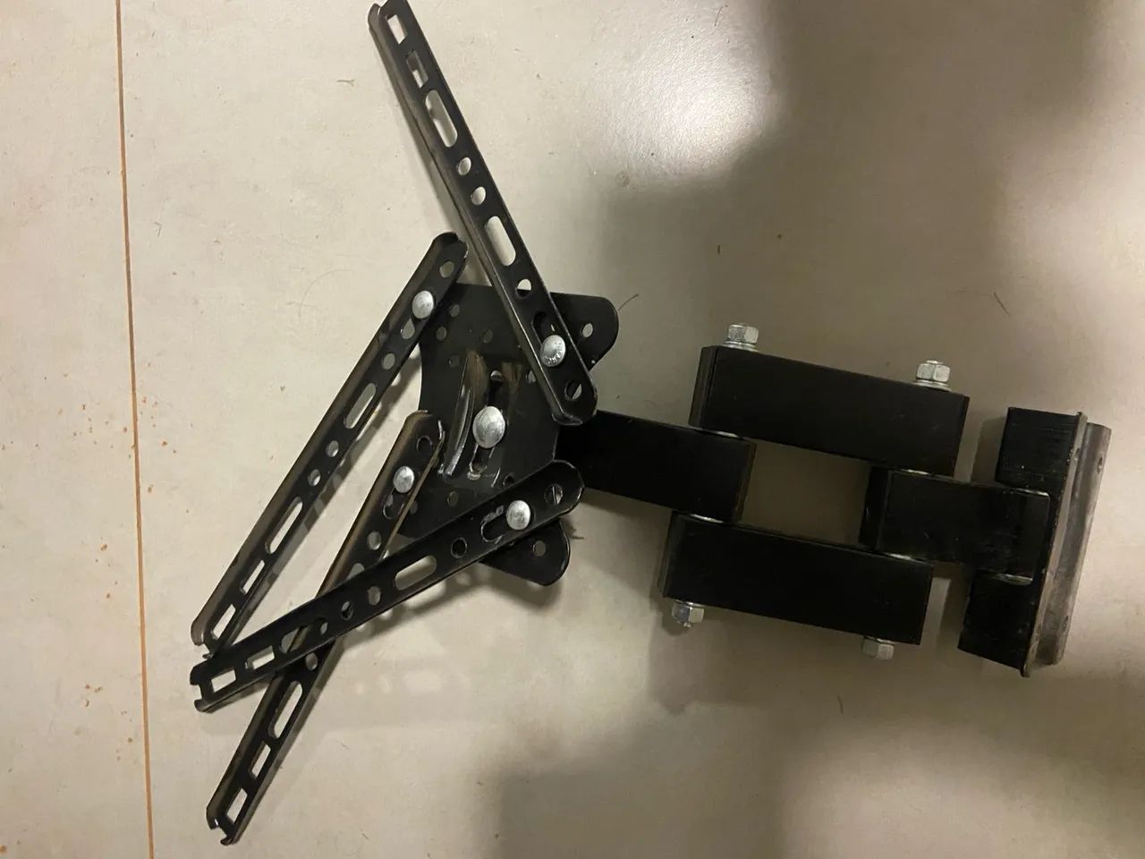 Suporte para TV articulado 