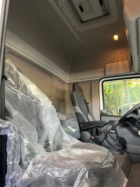 VW 26.280 6x4 Chassi 2023 O KM sem Uso  - Foto 8