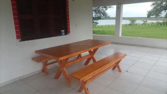 Mesa madeira maciça com bancos.  - Foto 3