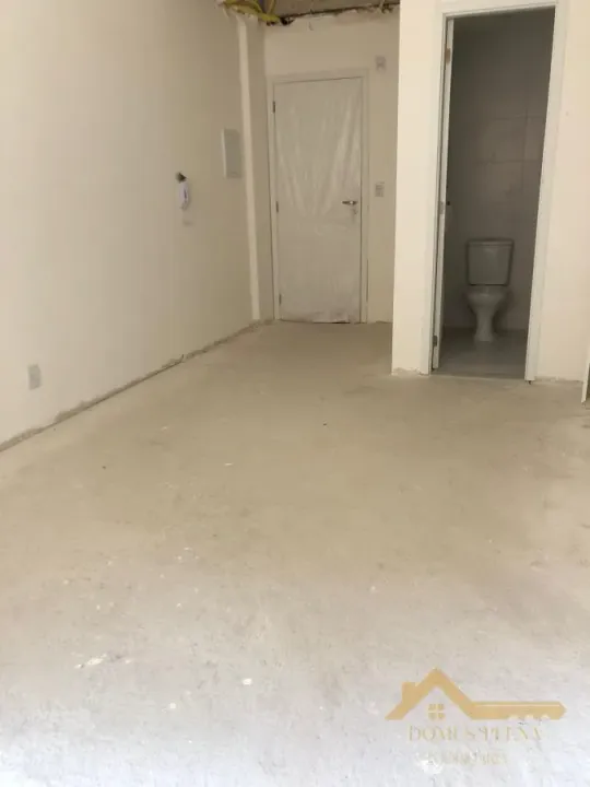Sala Comercial/Nova para Venda em Volta Redonda, Aterrado, 1 banheiro