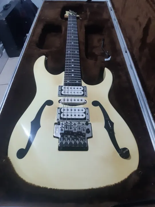 Ibanez PGM 30 Paul Gilbert Japonesa - Instrumentos musicais