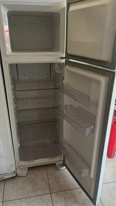 Geladeira Electrolux  Duplex Branca   - Foto 2