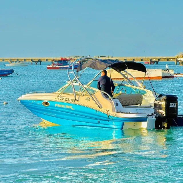 Lancha Phoenix 25,5  - Foto 2