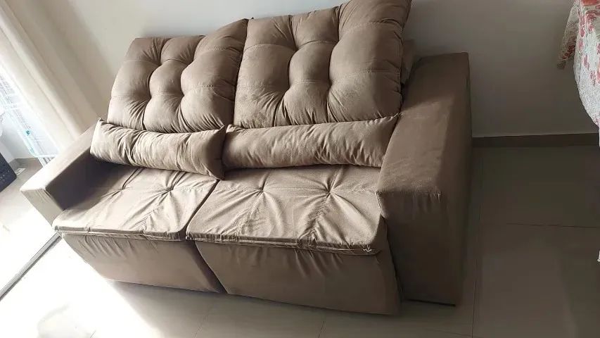Sofá Debora com Pillow com a Largura de 2,00 Metros BRL 1.649,00 (Novo)