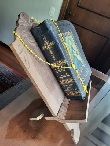 Biblia Sagrada Barsa com cavalete de madeira - Foto 5